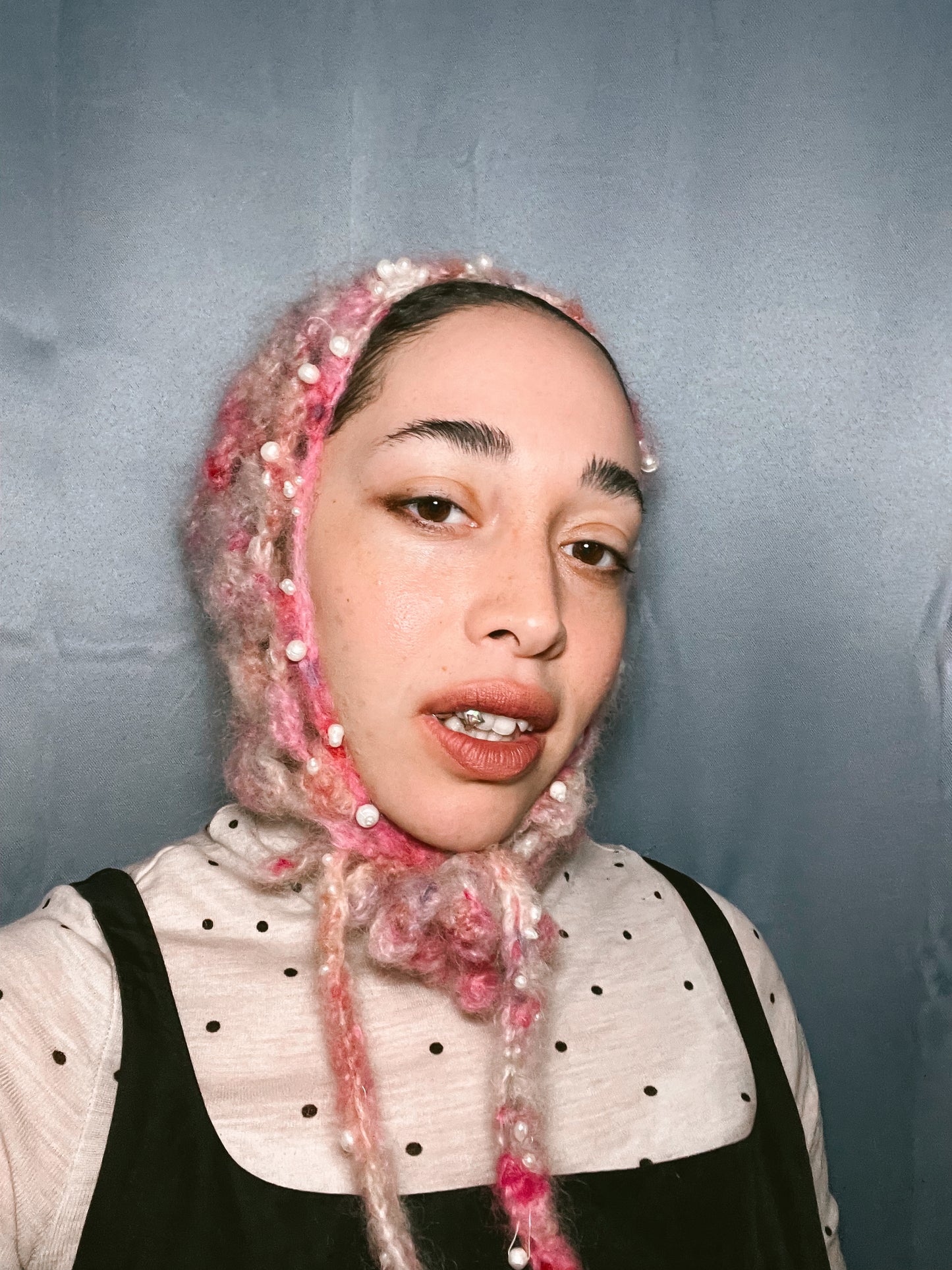 PINK MOHAIR PEARL BONNET