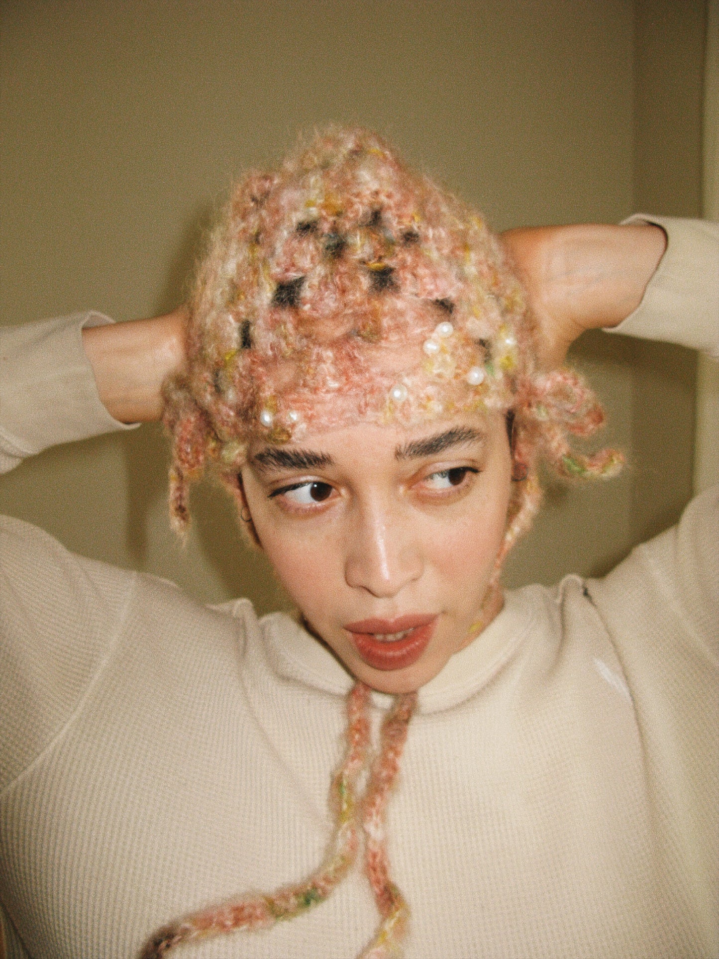 FAIRY MOHAIR FAIRY PEARL BONNET
